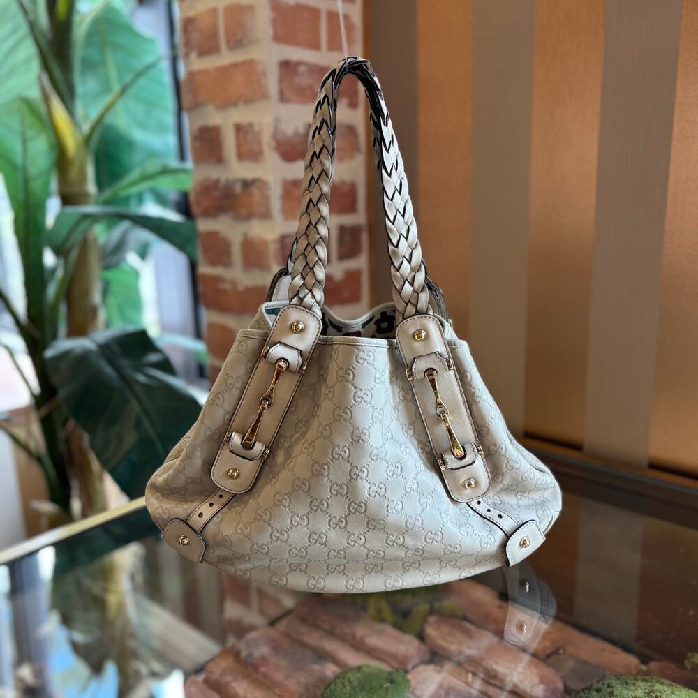 GUCCI GG Signature Pelham Hobo